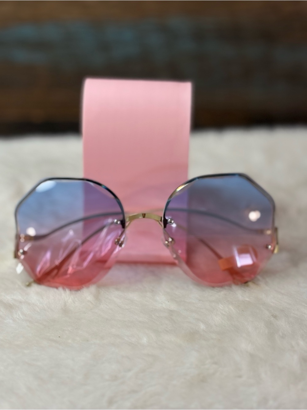 Classic White Snap-Strap Sunglasses With Case